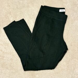 Dark green leggings
